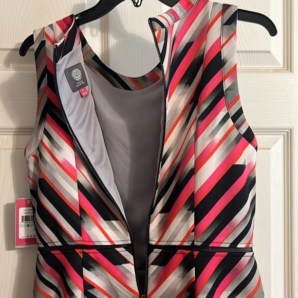 NWT  Vince Camuto Size 8 Pink/Black multi. - Picture 4 of 14